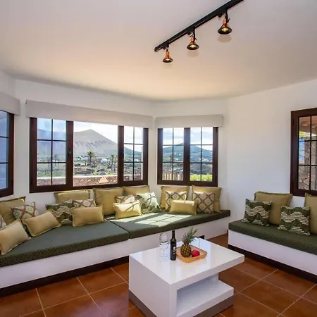 Verol La Vegueta 別荘 ティナホ